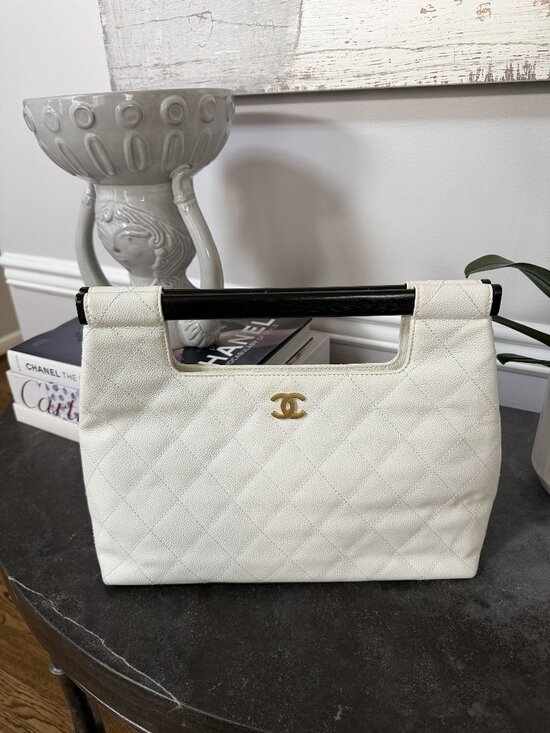 CHANEL Handbags - Chanel White Caviar Quilted Melrose Cabas Wood Handle Bag